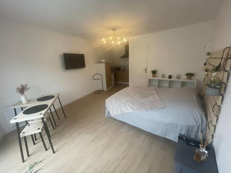 Studio Equipe Apartment Valenciennes Exterior photo